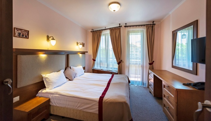 7_pools_apartments_Bansko_Air_Tour_Travel